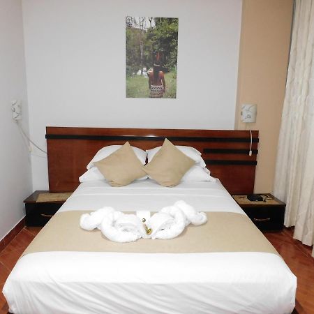 Hotel Tambopata Inn Puerto Maldonado Exterior photo